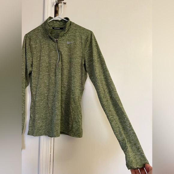 Nike dri-fit Element 1/2 Zip - running long sleeve top - small - Picture 5 of 5